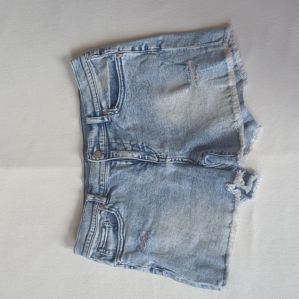 New York & Company Soho Jeans Collection Distressed Shorts Size 8